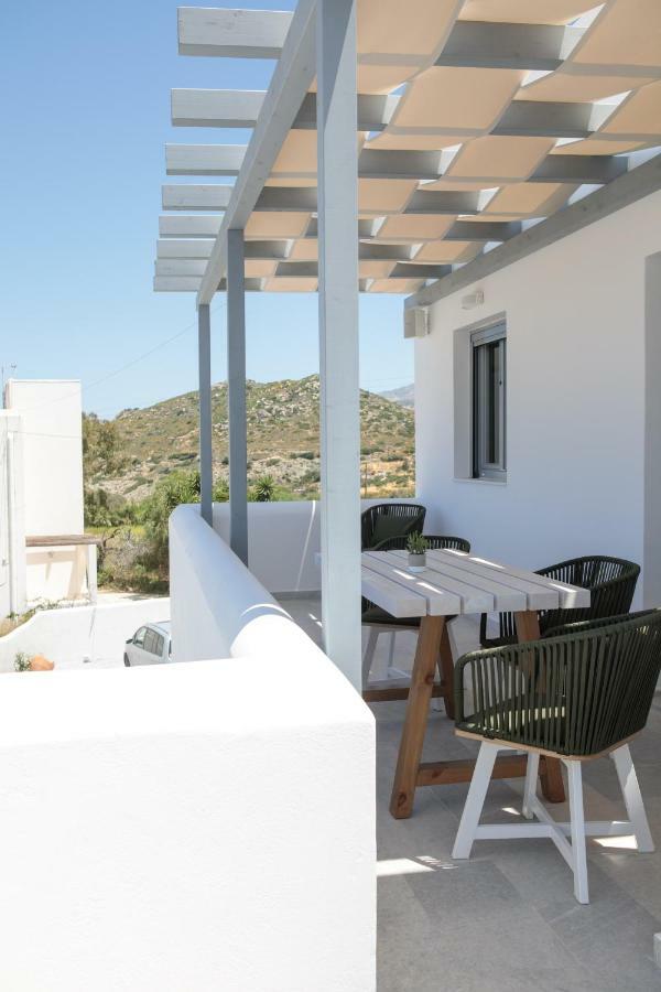 Naxos Infinity Villa And Suites Galanado Exteriör bild