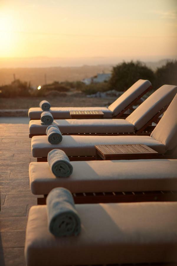 Naxos Infinity Villa And Suites Galanado Exteriör bild